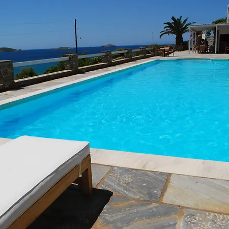 Hotell Perrakis Kipri (Andros)