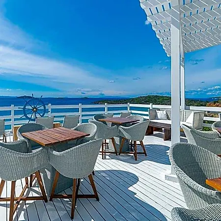 Hotel Perrakis 3*