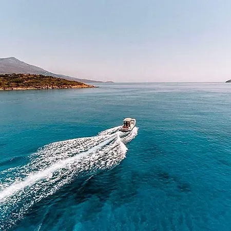 Perrakis Hotel